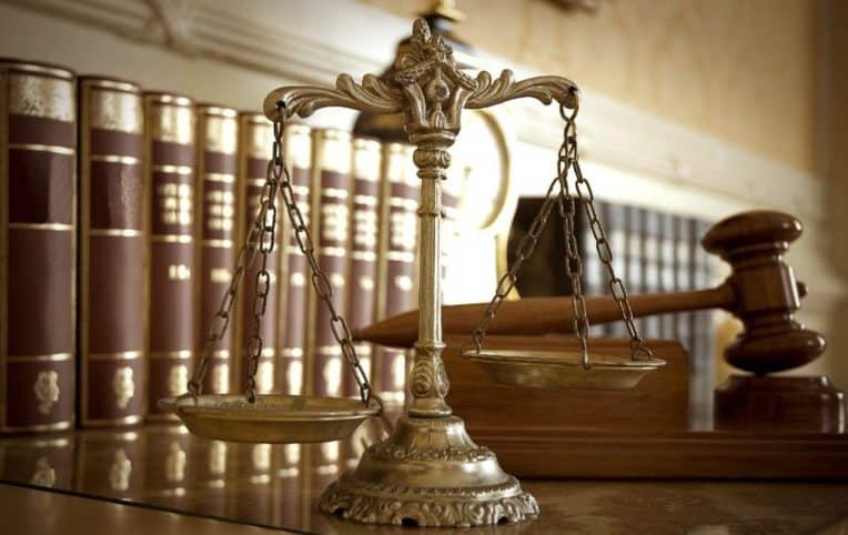 الخروج بكفالة من التوقيف