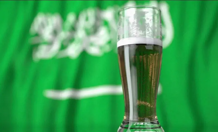 عقوبة شارب الخمر في القانون السعودي